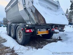 Carnehl asphalt trailer