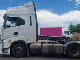 Iveco S-WAY 530