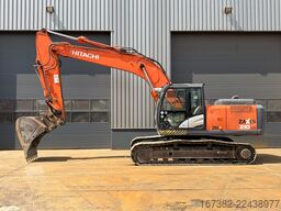 Hitachi ZX210LC-5B