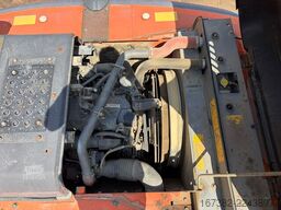 Hitachi ZX210LC-5B