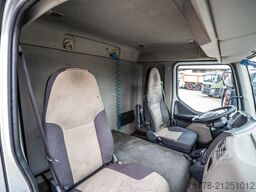 RENAULT MIDLUM 270 DXI // HAYON DHOLLANDIA