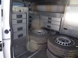 VOLKSWAGEN T6 Kasten lang 4M  rre  Werkstattregale