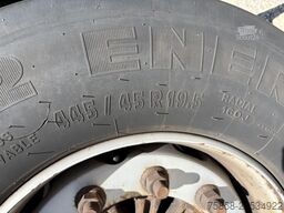 Krone Maxi BDF Lafette mit Breitreifen 445er