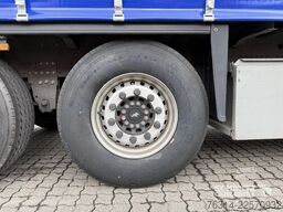 Schmitz Cargobull Curtainsider Standard Getränke