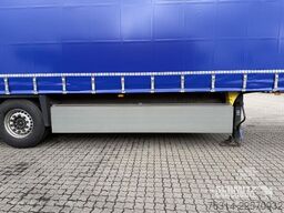 Schmitz Cargobull Curtainsider Standard Getränke