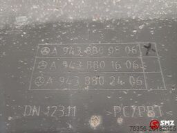 Mercedes Occ spatbord linksvooraan Mercedes