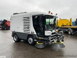 Ravo 580 with 3-rd brush
