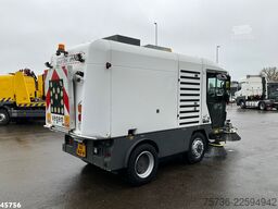 Ravo 580 with 3-rd brush