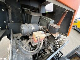 Mercedes-Benz Actros 1829 4x4 Bucher Cityfant 60 Links en rec...