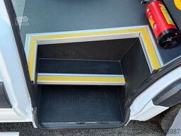 MERCEDES-BENZ Sprinter 313 Cdi 9Sitze+Rollstuhllift Klima Navi