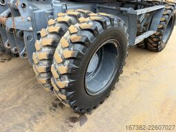 Takeuchi TB295W-1