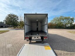 IVECO Daily 70C18 Hi-Matic Koffer mit Ladebordwand