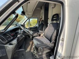 IVECO Daily 70C18 Hi-Matic Koffer mit Ladebordwand