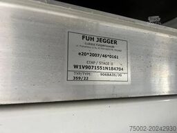 JEGGER UNUSED CLOSED BOX + DAUTEL TAILLIFT (750KG)