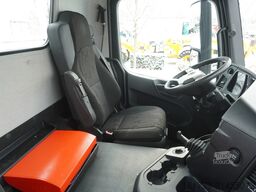 Mercedes-Benz Arocs 2633 flatbed truck / Crane FASSI