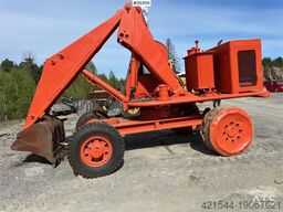 Brøyt X2 excavator w/bucket (Nostalgia!)