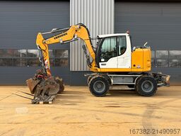 Liebherr 910