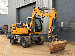 Liebherr 910