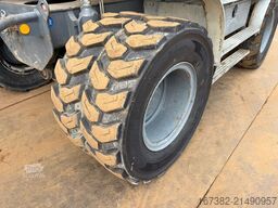 Liebherr A910 Compact