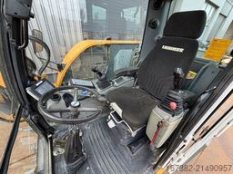 Liebherr A910 Compact