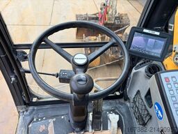 Liebherr A910 Compact