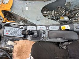 Liebherr A910 Compact