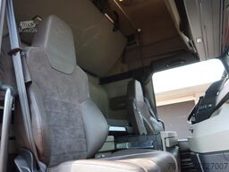 MAN TGX Oprijwagen Full air 6x2