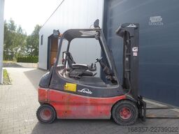 Linde E25-03