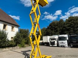 JLG 1930 ES Elektro Scherenbühne AH 7,72 m 230 kg