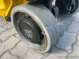 JLG 1930 ES Elektro Scherenbühne AH 7,72 m 230 kg