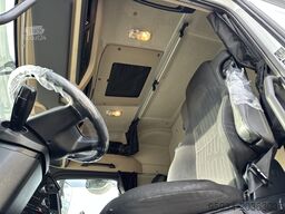 Mercedes-Benz Actros 2551