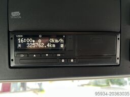 Mercedes-Benz Actros 2551