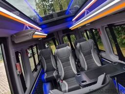 Mercedes-Benz SPRINTER 319