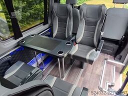 Mercedes-Benz SPRINTER 319