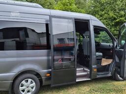 Mercedes-Benz SPRINTER 319