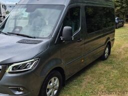 Mercedes-Benz SPRINTER 319