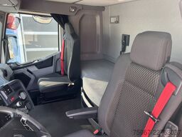 Renault C 460