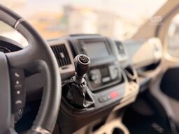 LMC Sportline Breezer A 694 *Festbett-2xKlima*