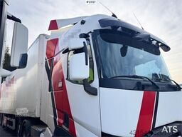 Renault T460 tractor unit