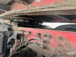 Renault T460 tractor unit