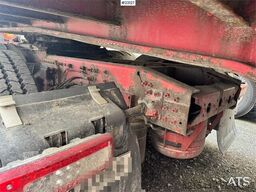 Renault T460 tractor unit
