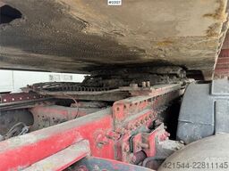 Renault T460 tractor unit