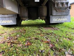 Scania P270 4x2 box truck with full side opening and tail