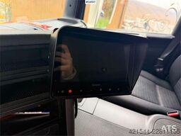 Scania P270 4x2 box truck with full side opening and tail