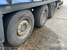 Schmitz Cargobull Curtainsider Coil