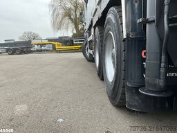 Mercedes-Benz Actros 4141 8x4 manual Hiab 32 Tonmeter laadkra...