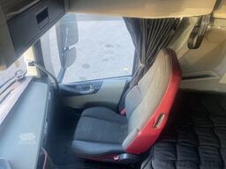 Volvo FH 460 Mega,lowliner,2x tank,VEB,I park cool