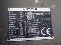 Hitachi ZW220 articulated loader / 2 buckets