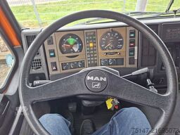 MAN 12.192 Oldtimer 3-Sitzer Hebebühne bis 3,45 m