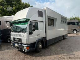 MAN L2000   3-4 Pferde Wohnung Dusche
